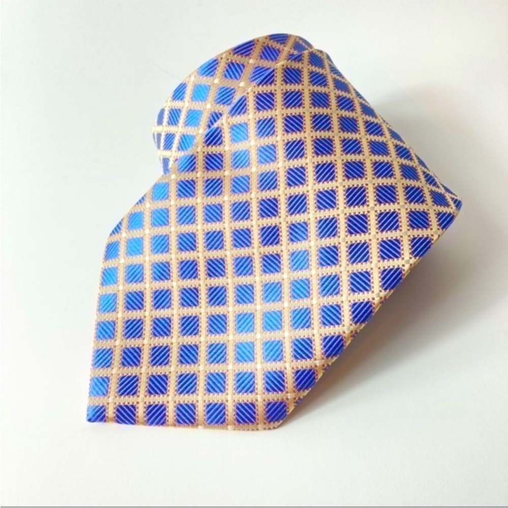 Kailong Hand Made 100% Silk Blue Diamond Pattern Striped Jacquard Tie